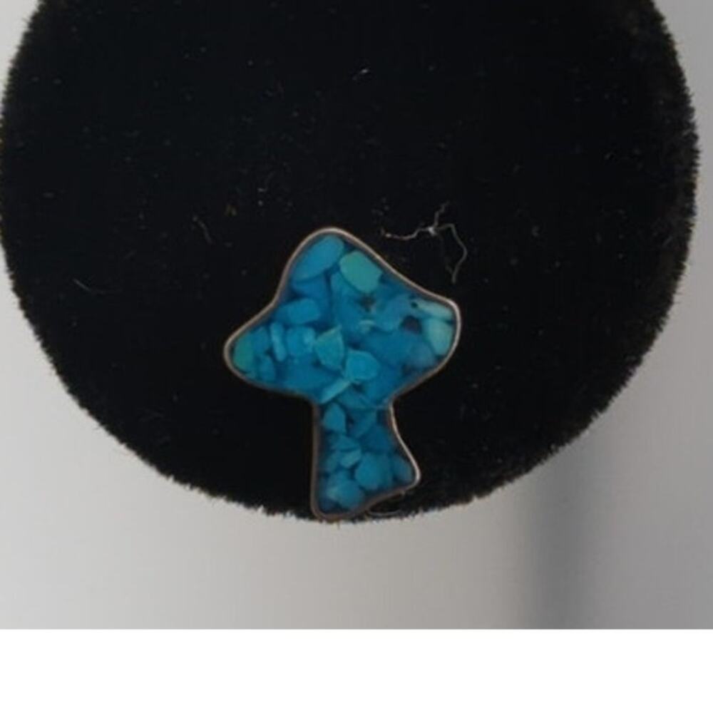 Vintage PIERCED fashion  Earrings MUSHROOM silver and chips of Turquoise tiny